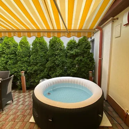 Apartament Cztery Pory Roku Apartment